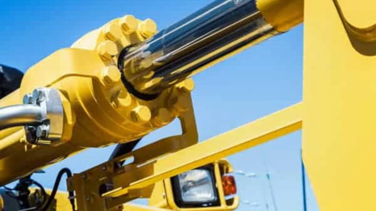 large-yellow-hydraulic-cylinder-1200x675